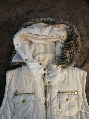Kids White Puffer Vest with Faux Fur Hood